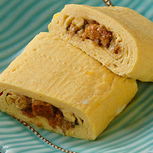 Wrapped omelet with eel