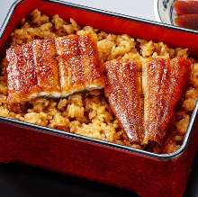 Eel served over rice in a lacquered box