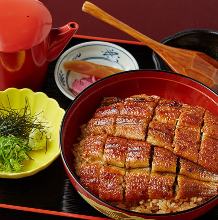 Chopped extra premium kabayaki eel on rice