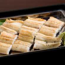 Grilled eel without seasoning