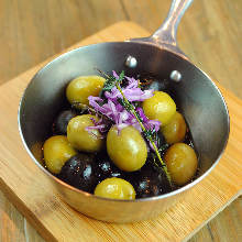 Marinated olives