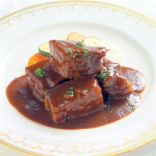 Simmered beef