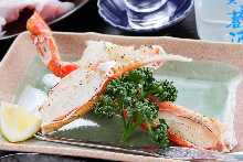 Salt-grilled crab