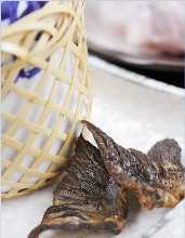 Sake Flavored with Grilled Puffer Fish Fins Sake Flavored with Grilled Puffer Fish Fins