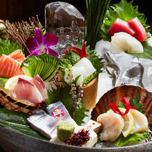 Assorted sashimi