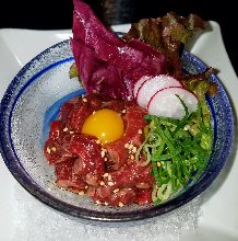 Seared wagyu beef tartare