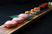 sushi (Assorted top)Sea urchin Toro salmon roe