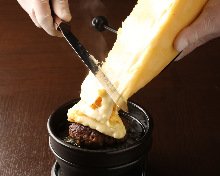 Hamburg steak topped with raclette