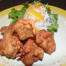 Marinated deep-fried chicken (seasoned with soy sauce)