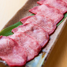 Tan shio (salted tongue)