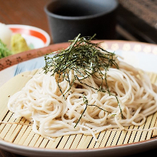 Chilled buckwheat noodles without broth