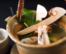 Matsutake steamed in an earthenware teapot