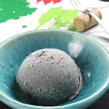 Black sesame ice cream