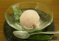 Strawberry milk ice cream