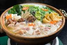 Mizutaki (Chicken and vegetable hot pot)