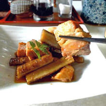 Boiled pork belly and burdock