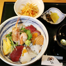 Seafood rice bowl