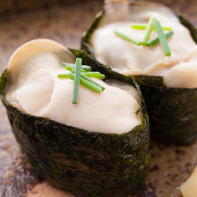 Oyster gunkan sushi rolls