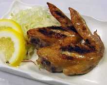 Salted and grilled chicken wing tips