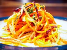 Grated carrot salad