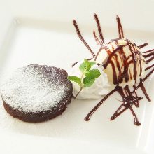 Fondant au chocolat (lava cake)