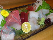 Assorted sashimi