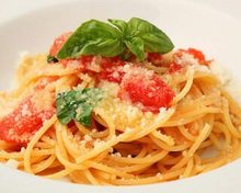 Tomato sauce pasta