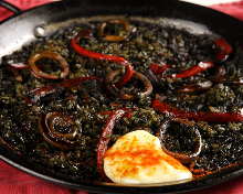 Squid ink paella
