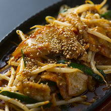 Stir-fried pork with kimchi