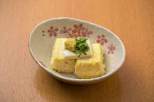 Deep-fried tofu in broth