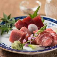 Assorted tuna sashimi