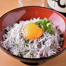 Baby sardine rice bowl