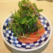 tomato sprout salad