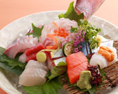 Assorted sashimi