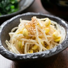 Bean sprouts namul (Korean seasoned bean sprouts)