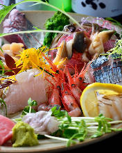 Assorted sashimi