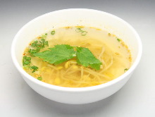 Bean sprout soup