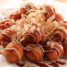 Takoyaki (octopus balls)