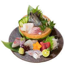 Assorted sashimi