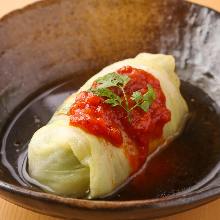 Stuffed cabbage rolls (a type of oden)