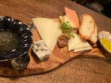 Assorted cheese