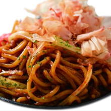 Yakisoba noodles with sauce