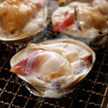 Grilled live sakhalin surf clams