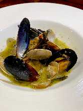 Manila clams and mussels steamed in wine