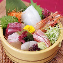 Assorted sashimi