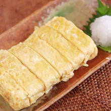 Japanese-style rolled omelet