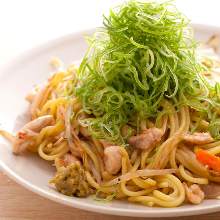 Yakisoba noodles with salt