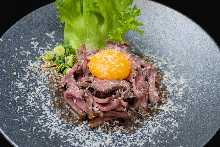 Snow-covered beef yukke