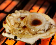 Grilled scallop with butter