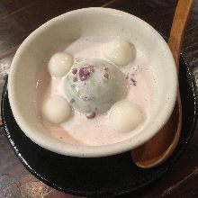 Matcha shiratama zenzai (sweet red bean soup with rice flour dumplings and matcha)